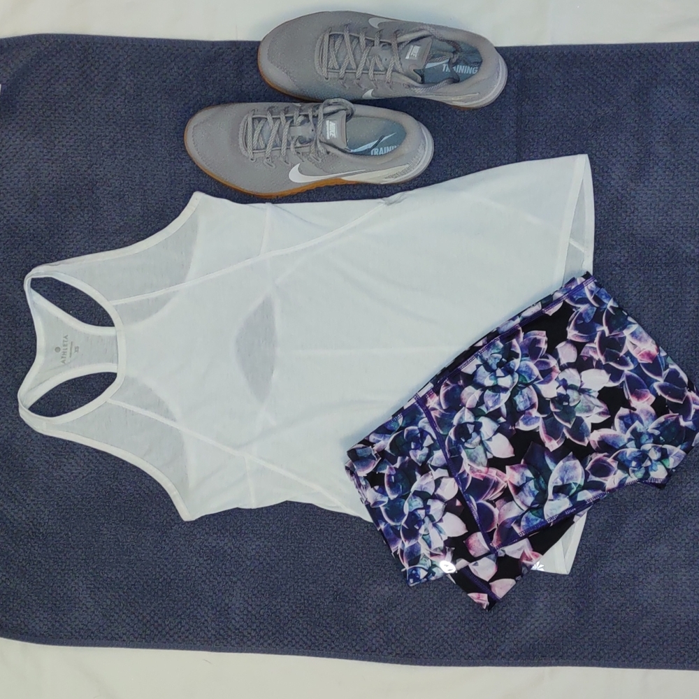 Athleta women's workout tank